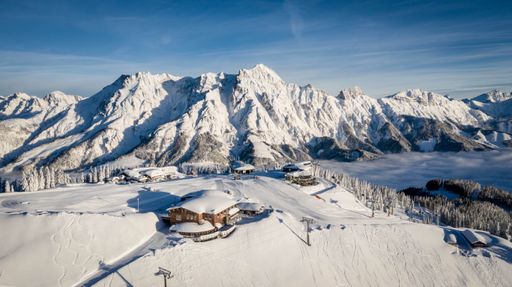 Wie hier im Skicircus Saalbach Hinterglemm Leogang
Fieberbrunn präsentiert sich der Winter im ganzen SalzburgerLand
derzeit von seiner schönsten Seite.
