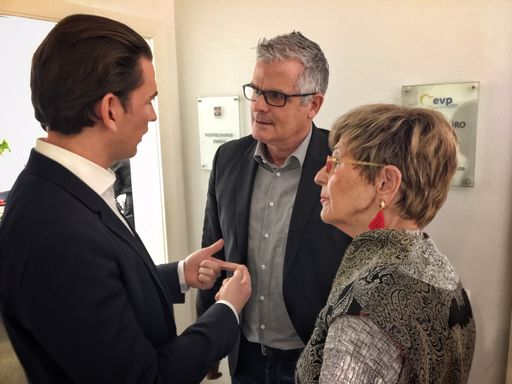 Vorschau Bild von Wolfram Pirchner kandidiert für die Wahl zum
Europaparlament als Vertreter der Seniorinnen und Senioren. Im Bild
mit Bundeskanzler Sebastian Kurz und der Präsidentin des
Österreichischen Seniorenbundes, Ingrid Korosec.