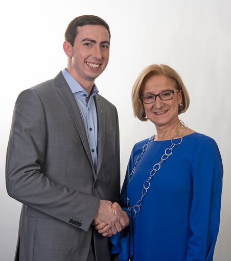 LH Hanni Mikl-Leitner: Alexander Bernhuber ist der jüngste nö.
Kandidat zur EU-Wahl.