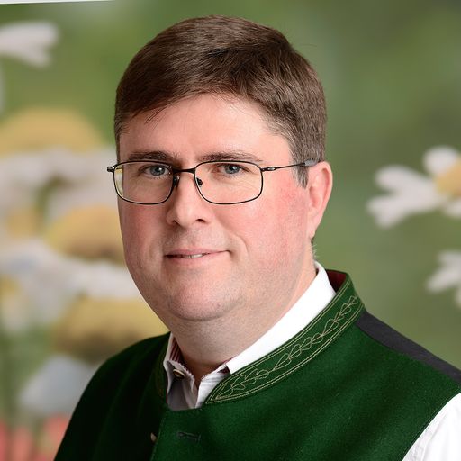Vorschau Bild von Martin Schober, Leiter Forst und Energie des
Maschinenring Niederösterreich-Wien, will eine Chance für die
relativ junge Technologie zur Erzeugung von Strom und Wärme aus Holz
