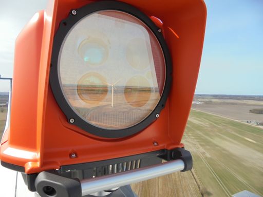  LiDAR - Messung an Windkraftanlagen zur Erkennung von
Fehlausrichtungen der Gondel, Erkennen von Turbulenzen und
Überprüfung der Leistungskurve der Windturbinen.