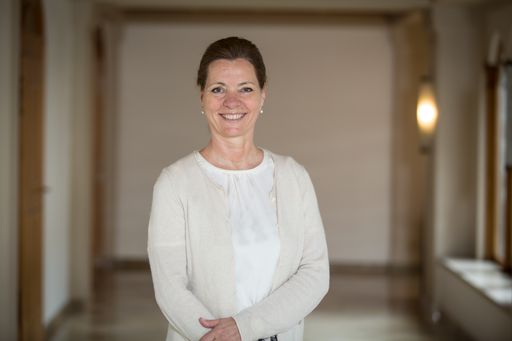Vorschau Bild von Dr. Ulrike Göschl, leitende Kurärztin Kurhaus Marienkron