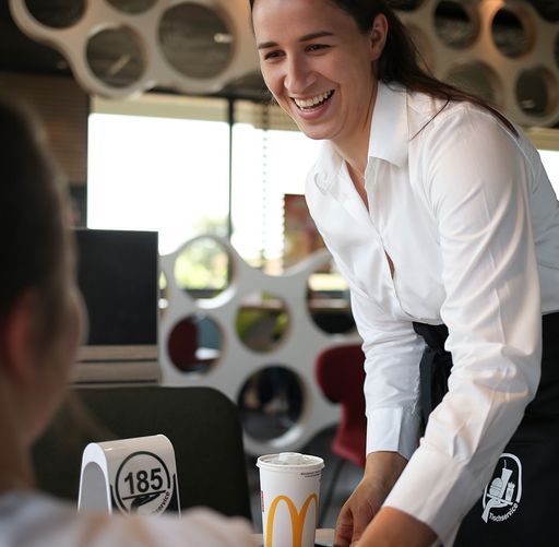 Vorschau Bild von Tischservice bei McDonald‘s Österreich