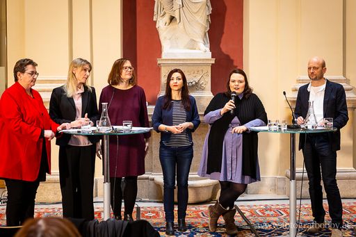 Vorschau Bild von Überparteilicher Protest gegen Entmündigung
#KeinenMillimeter