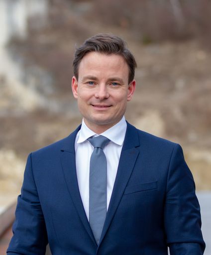 Dr. Rudolf Schwarz wird ab Anfang Mai in mehreren
zentralen Bereichen die Geschicke des burgenländischen Leitbetriebes
mitlenken.
