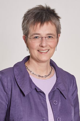 Vorschau Bild von Kompetenz: Grüne Energiepolitikerin kandidiert für
die EU-Wahl. Im Bild: Bettina Bergauer