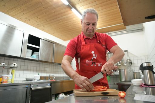 Andreas Schieder bekochte Gäste auf steirischer
Waller Hütte.