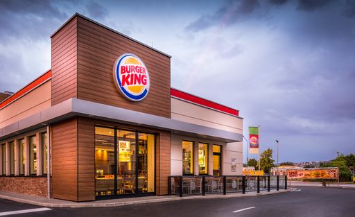 Vorschau Bild von BURGER KING® Österreich Betreiber übernimmt
Rosenberger Restaurants – Marke Rosenberger ist Teil des neuen
Raststätten-Konzepts