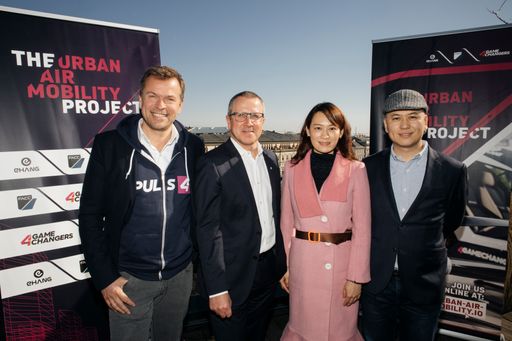 https://www.apa-fotoservice.at/galerie/17747 Im
Bild v.l.n.r.: Markus Breitenegger (Geschäftsführer ProSiebenSat.1
Puls 4 Gruppe), Robert Machtlinger (Vorstandsvorsitzender Facc AG),
Cora Tang (Vice President Government Affairs EHang), Felix Lee
(Overseas Manager EHang)