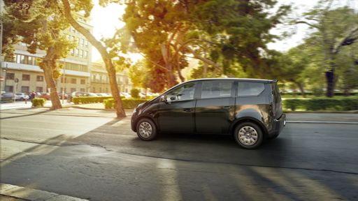 Sono Motors präsentiert Serien-Design des Sion / Innovatives
Elektroauto kommt mit vollflächiger Solar-Integration und mehr
Platzangebot / Sono Motors Sion - das erste in Serie gefertigte
Solar Electric Vehicle (SEV), das seine Batterie auch über die Sonne
laden kann. Weiterer Text über ots und www.presseportal.de/nr/127439
/ Die Verwendung dieses Bildes ist für redaktionelle Zwecke
honorarfrei. Veröffentlichung bitte unter Quellenangabe: "obs/Sono
Motors GmbH"