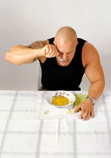  Linde Klement, Sinnlichkeit und Lust am Essen
(Ausschnitt), 2004, NORDICO Stadtmuseum Linz