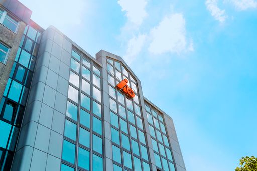 Die Firmenzentrale in München Pasing. Weiterer Text über ots und
www.presseportal.de/nr/122096 / Die Verwendung dieses Bildes ist für
redaktionelle Zwecke honorarfrei. Veröffentlichung bitte unter
Quellenangabe: "obs/Hoffmann Group/Hoffmann-Group Munich"