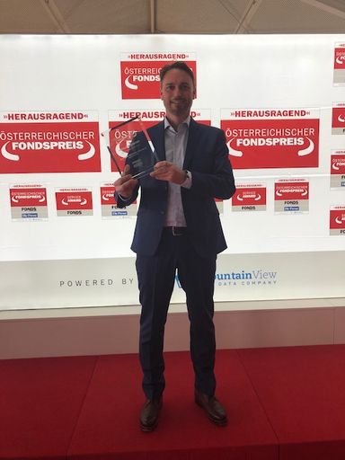 Alexander Mozer, Chief Investment Officer der ÖKOWORLD. /
Herausragend: ÖSTERREICHISCHER FONDSPREIS 2019 für ÖKOVISION CLASSIC
/ Seit 23 Jahren setzt der mehrfach ausgezeichnete Investmentfonds
auf die Gewinner der Zukunft / Weiterer Text über ots und
www.presseportal.de/nr/112625 / Die Verwendung dieses Bildes ist für
redaktionelle Zwecke honorarfrei. Veröffentlichung bitte unter
Quellenangabe: "obs/ÖKOWORLD LUX S.A."