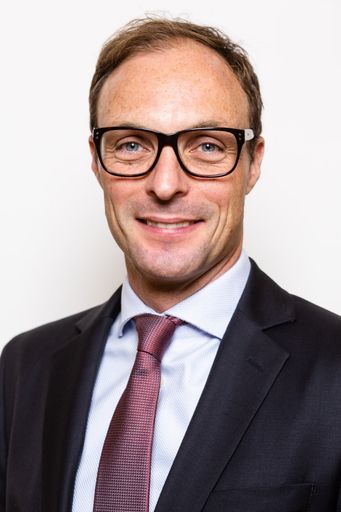 Dr. Georg von Pföstl