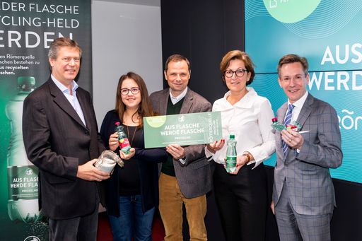  Historischer Schritt: Gesamtes Römerquelle
PET-Flaschensortiment aus 100 Prozent wiederverwertetem PET