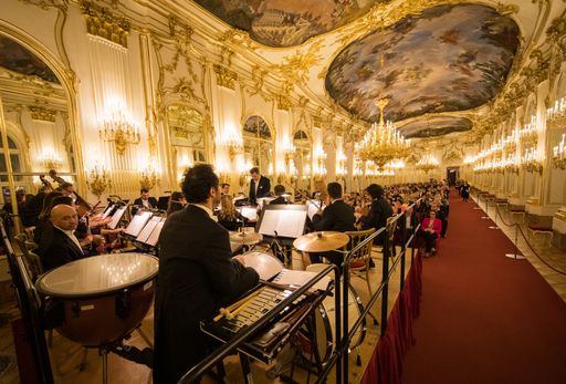 Vorschau Bild von Panorama der Großen Galerie im Schloss Schönbrunn