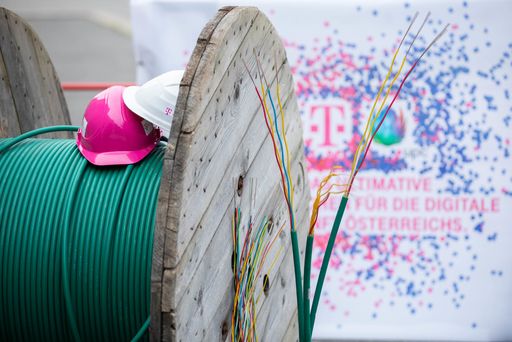 Vorschau Bild von Gigacity Wien: T-Mobile Austria rüstet
Glasfaserkabelnetz in ganz Wien auf Gigabit-Internet auf