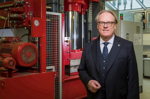 FH-Rektor Prof. Mag. Dr. Gerhard Blechinger