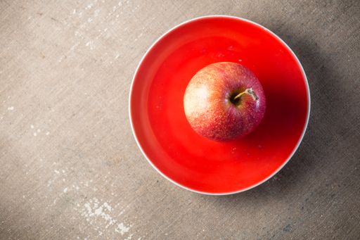 Vorschau Bild von Zucker einsparen durch optische Tricks/ Forscher
stellten fest, dass man von roten Tellern weniger isst, als von
weißen. Die Verwendung dieses Bildes ist für redaktionelle Zwecke
honorarfrei, es darf jedoch nur im Zusammenhang mit der
Pressemeldung und Quellenangabe veröffentlicht werden. Weiterer Text
über ots und www.presseportal.de/nr/52278 / Die Verwendung dieses
Bildes ist für redaktionelle Zwecke honorarfrei. Veröffentlichung
bitte unter Quellenangabe: "obs/Wort & Bild Verlag - Senioren
Ratgeber/iStock_walik"