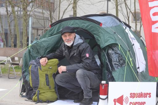 Vorschau Bild von Volkshilfe: Protesttour gegen Abschaffung der Mindestsicherung in
Linz