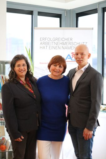 Vorschau Bild von V.l.n.r.: Mag. Renate Krenn, Geschäftsführerin ASZ,
Dr. Hana Mayrhofer, und Dr. Alexander Widhalm, neuer Ärztlicher
Leiter ASZ