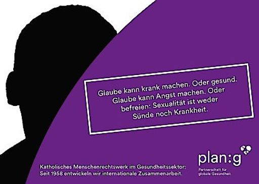 Zum Ausfüllen oder zum Weitergeben: Info-Postkarte zur Ausstellung "Verschafft mir Recht".