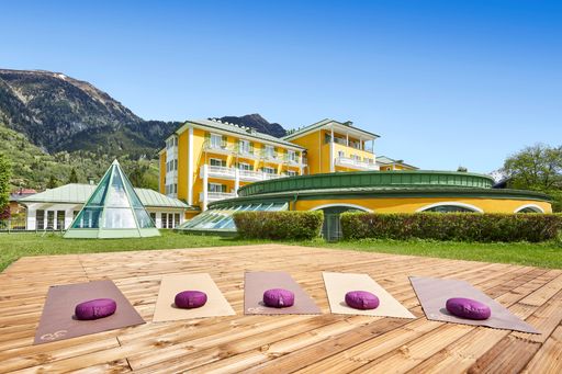 DAS ALPENHAUS GASTEINERTAL - Yogaplattform