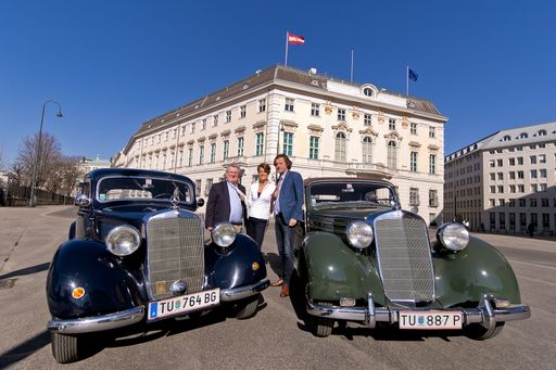  Im BIld v.l.n.r.: Engelbert Baum (Organisator),
Martina Löwe (Österreichische Krebshilfe), Manfred Hogl
(Organisator)