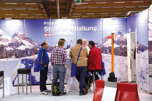 Vorschau Bild von Rund 130 Unternehmen präsentieren auf der ASTRAD &
austroKOMMUNAL ihre Produkte und Dienstleistungen.
