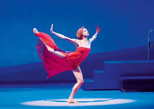 Rebecca Horner als Potiphars Weib in "Josephs
Legende" von Richard Strauss Choreografie: John Neumeier