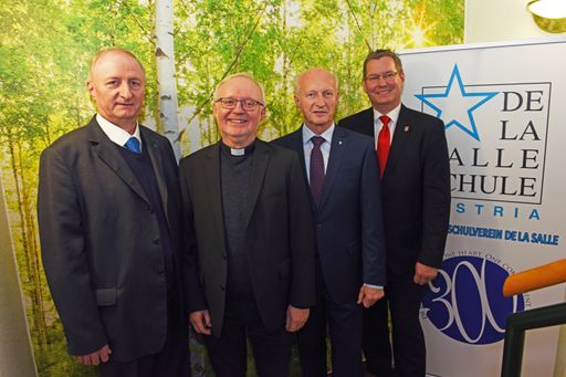  Schulverein De La Salle feiert Jubiläum im Stephansdom mit
zahlreichen Ehrengästen