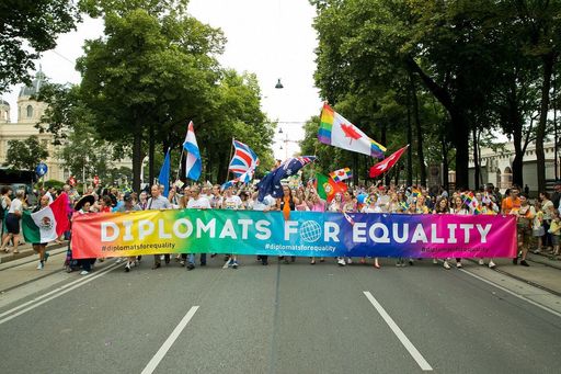  Diplomaten für Gleichstellung