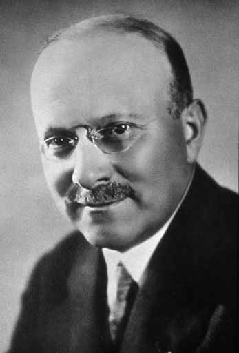 Vorschau Bild von André Citroën, Gründer der gleichnamigen
Automobilmarke 100 JAHRE CITROËN