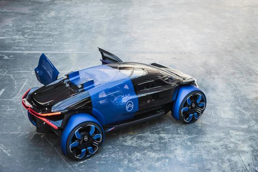 Vorschau Bild von Das Citroën 19_19 Concept verkörpert die Vision der
Marke Citroën von außerstädtischer Mobilität und verbindet diese mit
außergewöhnlichem Komfort. 100% elktrisch, 800 Kilometer Reichweite
100 JAHRE CITROËN