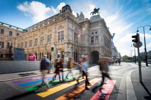 Vorschau Bild von Love is love: Millionenfaches Bekenntnis zu mehr
Diversität