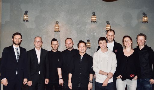  Andreas Schwemberger und Lukas Nachtigal, beide
Lehrlinge im 3. Lehrjahr im Alpenresort Schwarz,wurden nach dem
Gewinn ihrer Goldmedaillen bei den juniorSkills Austria 2019 von der
Unternehmerfamilie Pirktl und dem Mieminger Bürgermeister Dr. Franz
Dengg geehrt.