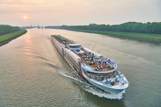 Vorschau Bild von Excellence Countess. Weiterer Text über ots und
www.presseportal.ch/de/nr/100018141 / Die Verwendung dieses Bildes
ist für redaktionelle Zwecke honorarfrei. Veröffentlichung bitte
unter Quellenangabe: "obs/Reisebüro Mittelthurgau Fluss- und
Kreuzfahrten/ARIE_JONKMAN_______WERKENDAM"