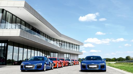 Vorschau Bild von CUBE brand communications: Lead Agentur Audi driving experience
center. Weiterer Text über ots und www.presseportal.de/nr/132068 /
Die Verwendung dieses Bildes ist für redaktionelle Zwecke
honorarfrei. Veröffentlichung bitte unter Quellenangabe: "obs/CUBE
brand communications GmbH/AUDI AG"