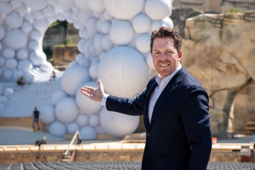 Künstlerischer Direktor Daniel Serafin freut sich
schon auf die Premiere der "Zauberflöte" am 10. Juli 2019.