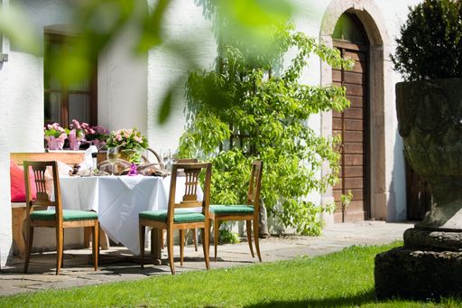 Vorschau Bild von Romantischer Gastgarten Romantik Hotel GMACHL