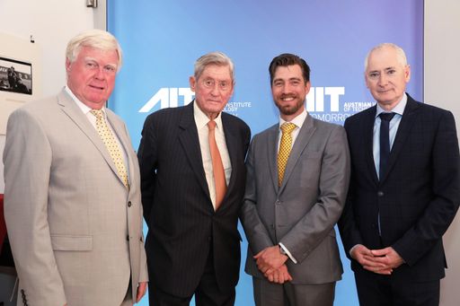 https://www.apa-fotoservice.at/galerie/18879 Im Bild v.l.n.r.:
Prof. Dr. Wolfgang Knoll (Managing Director, AIT Austrian Institute
of Technology), Dr. Hannes Androsch (Präsident des Aufsichtsrates,
AIT Austrian Institute of Technology), Prok. Mag. Alexander
Svejkovsky (Chief Financial Officer (CFO), AIT Austrian Institute of
Technology), DI Anton Plimon (Managing Director, AIT Austrian
Institute of Technology)