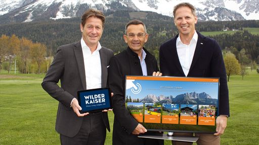  „Stefan Seiwald, Josef Adelsberger (goingsoft) und
Lukas Krösslhuber (TVB Wilder Kaiser) arbeiten derzeit an der
digitalen Zukunft der Gästekommunikation.“