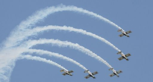  Kunstflugformation beim Austrian AIRFEST in Bad Vöslau