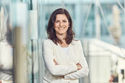 Vorschau Bild von Direktorin Susanne Baumann-Söllner