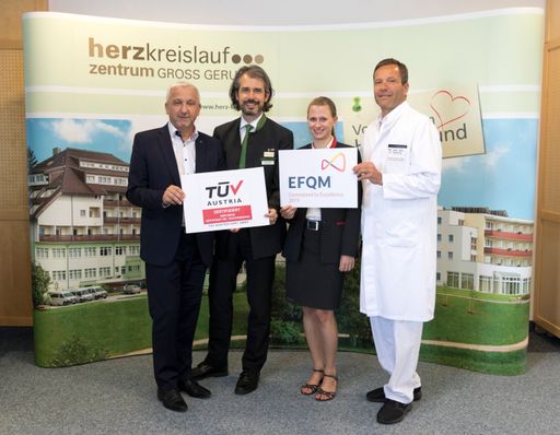 Foto (v.l.n.r.): GF Fritz Weber, Jürgen Friedl, MSc., Valentina
Kitzwögerer, MSc., Primarius Univ.- Doz. Dr. Sebastian Globits.