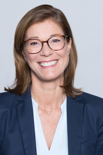 Vorschau Bild von Claudia Hajdinyak (Head of Corporate
Communications)