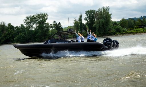 Mit dem Drei Speedboat Shuttle auf schnellstem Weg
zum Donauinselfest.