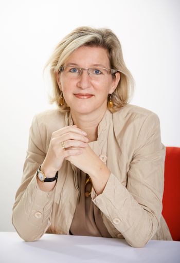  a3BAU Chefredakteurin Sabine Müller-Hofstätter hat
das Kongressprogramm führend mitgestatet