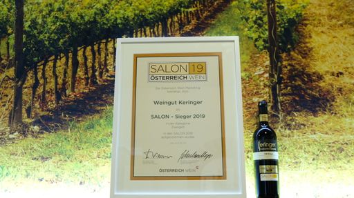 Vorschau Bild von Salonsiegerurkunde mit Siegerwein