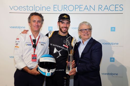  Alejandro Agag (CEO Formel E), Jean- Eric Vergne
(Team DS Techeetah, Gewinner der voestalpine European Races),
Wolfgang Eder (CEO voestalpine AG), Bern, SWI, 22.06.2019